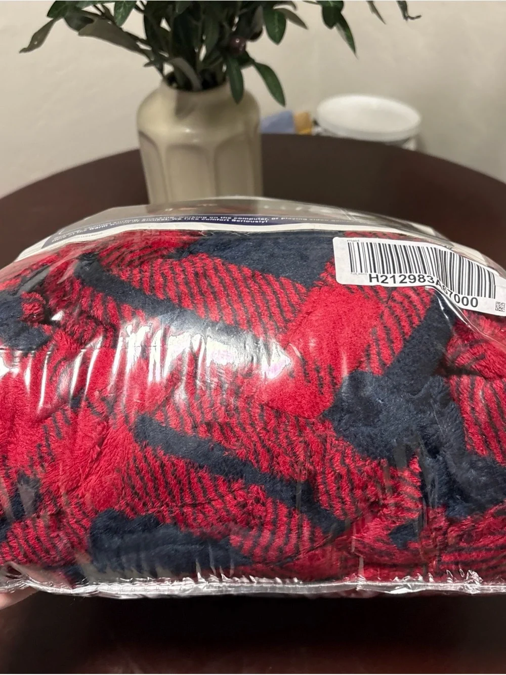UltimateWearable Blanket in Red Plaid